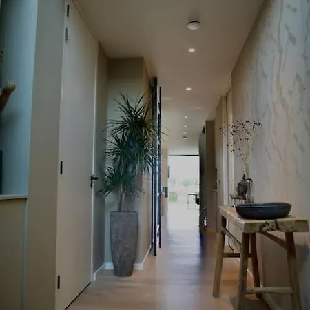 Luxury Waterfrontvilla 빌라